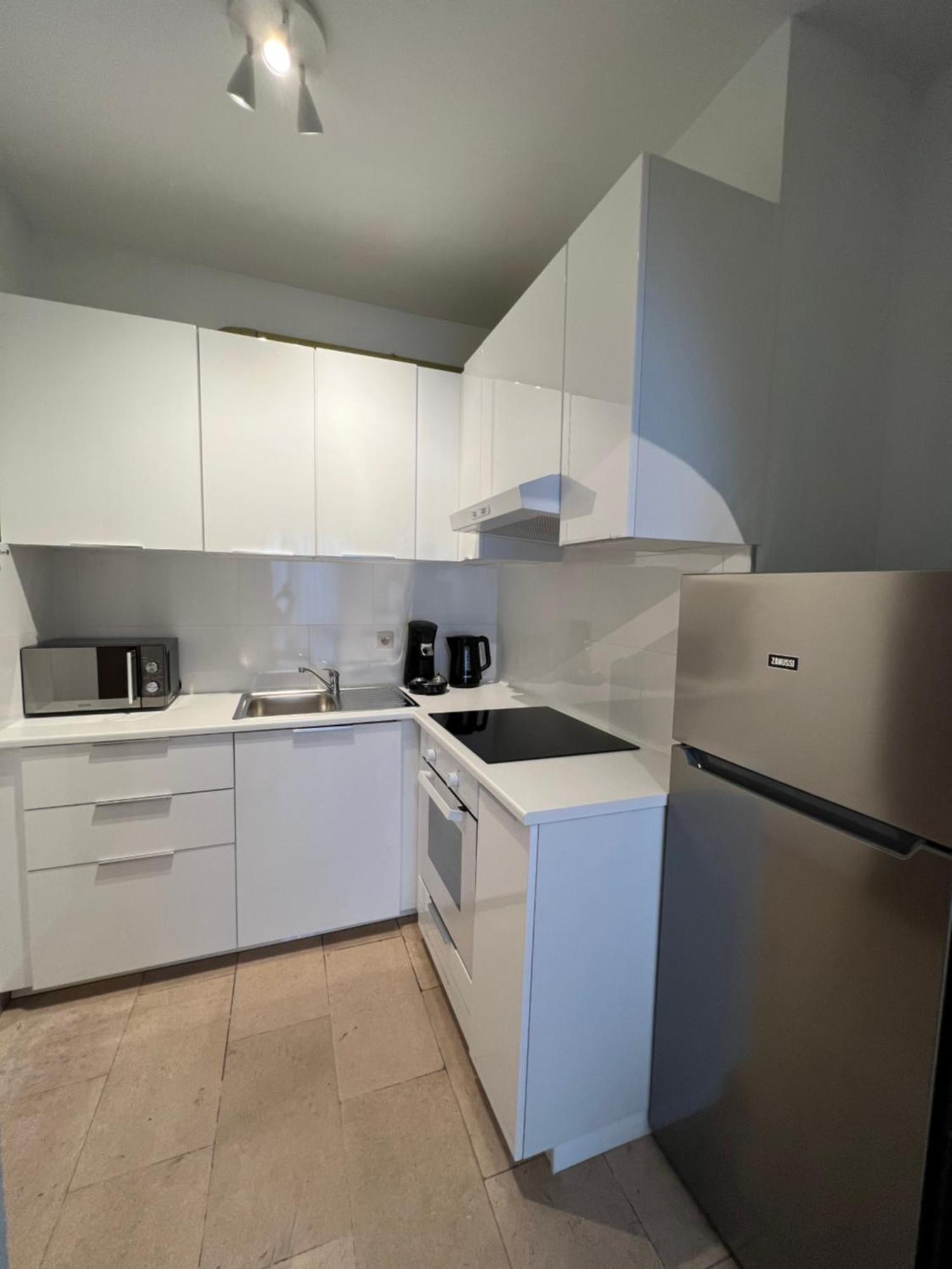 Appartement Lumineux Dans Un Quartier Anime Брюссель Экстерьер фото
